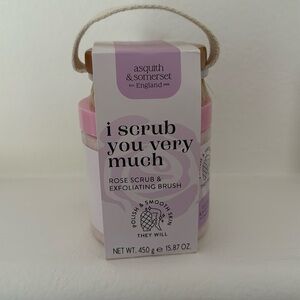 Scrub and Exfoliating Brush